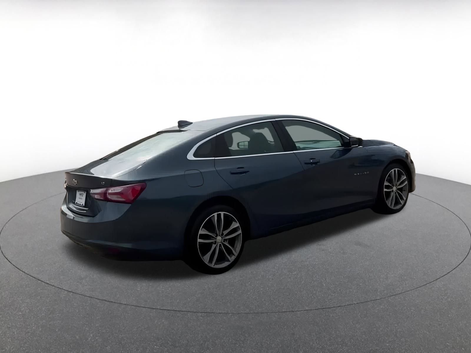 Thumbnail: 2024 Chevrolet Malibu - 15