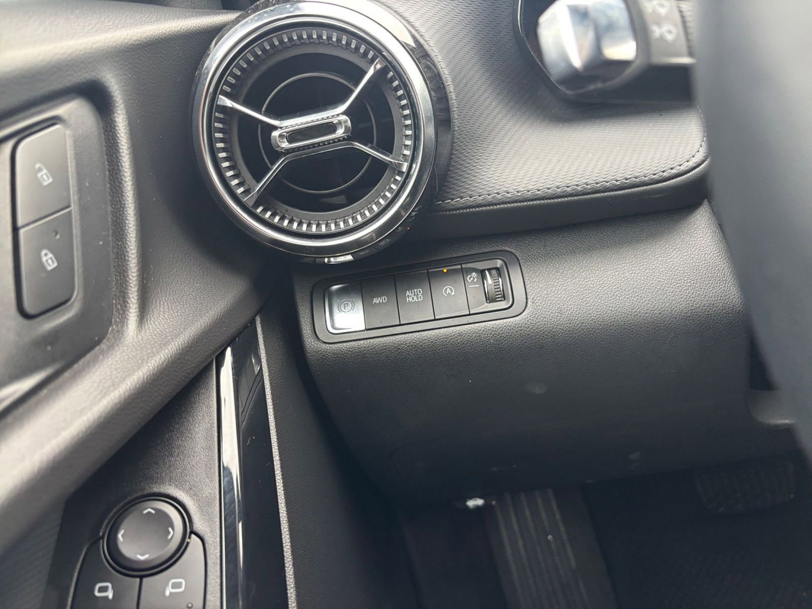 Thumbnail: 2025 Chevrolet Equinox - 35