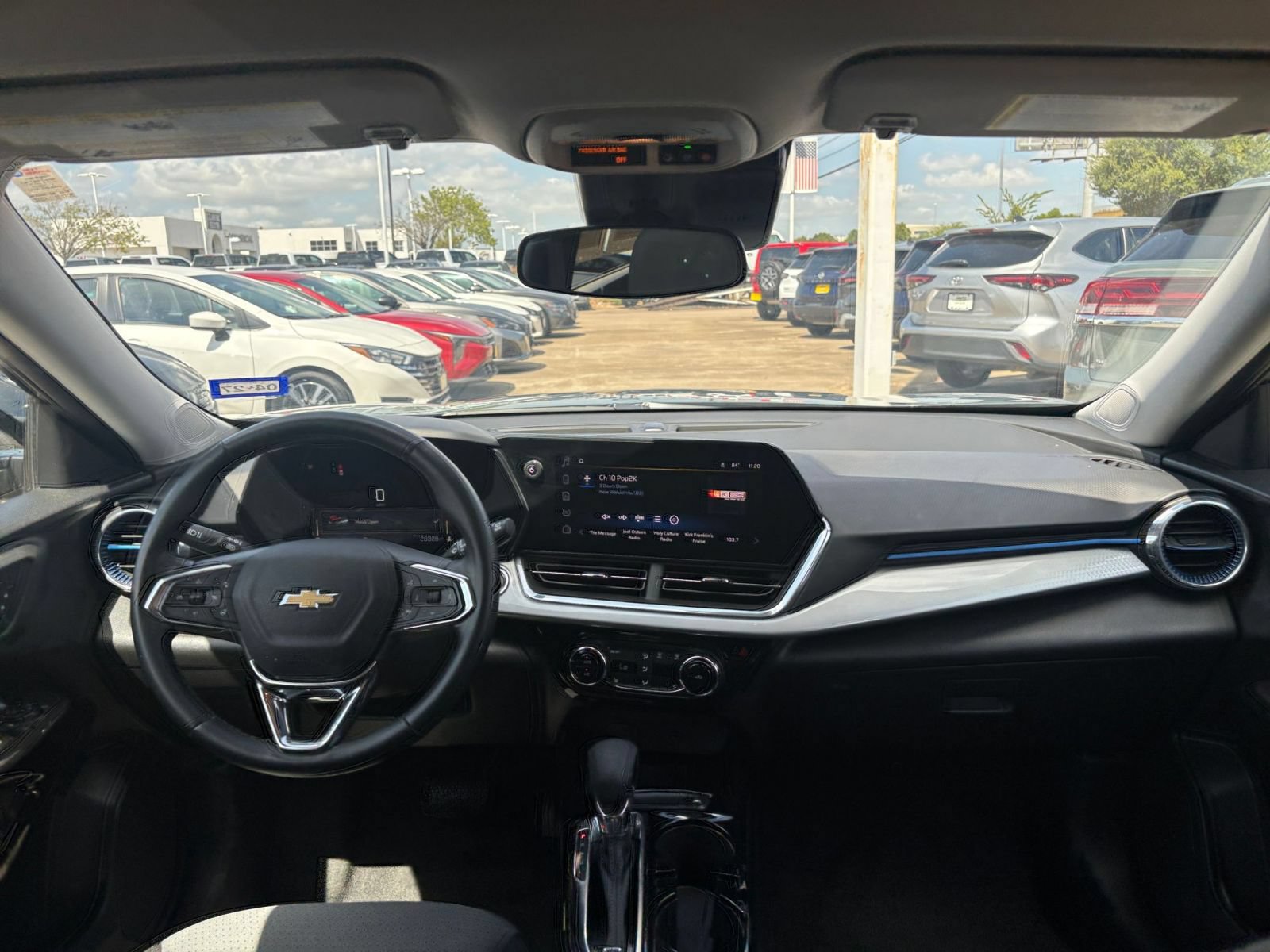 Thumbnail: 2025 Chevrolet Trax - 31
