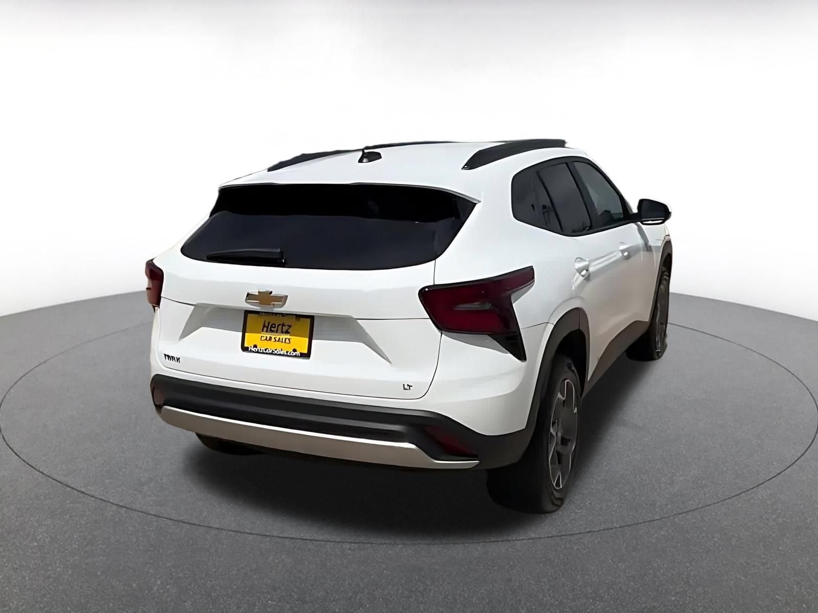 Thumbnail: 2025 Chevrolet Trax - 15