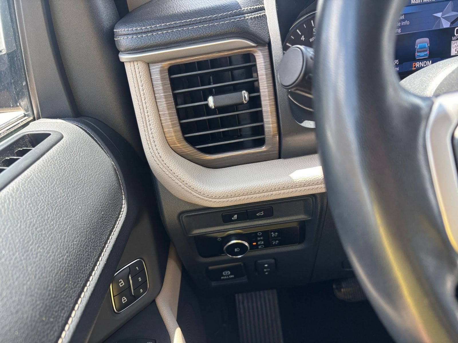 Thumbnail: 2024 Ford Expedition - 34