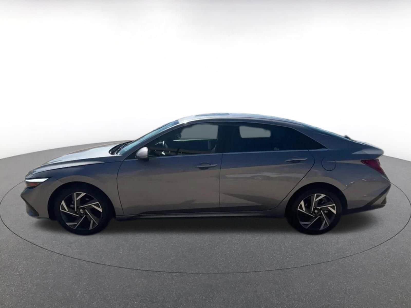 Thumbnail: 2025 Hyundai Elantra - 9