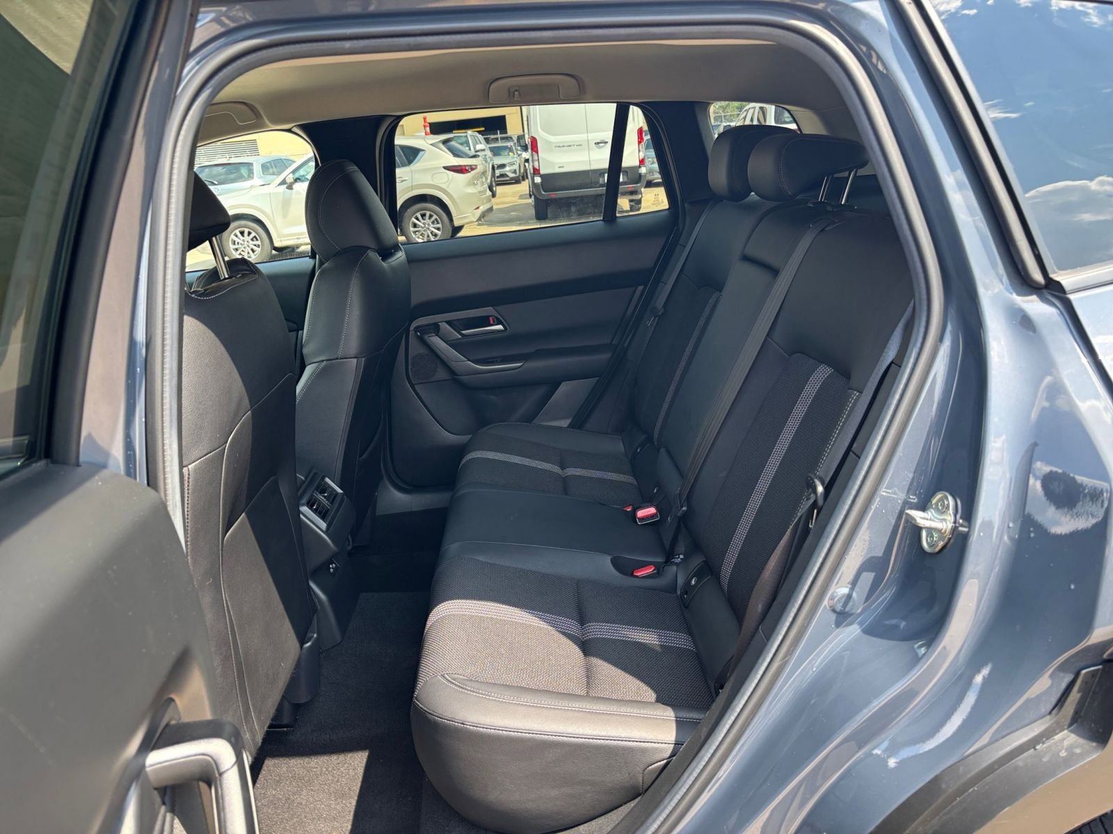 Thumbnail: 2025 Mazda CX-50 - 24