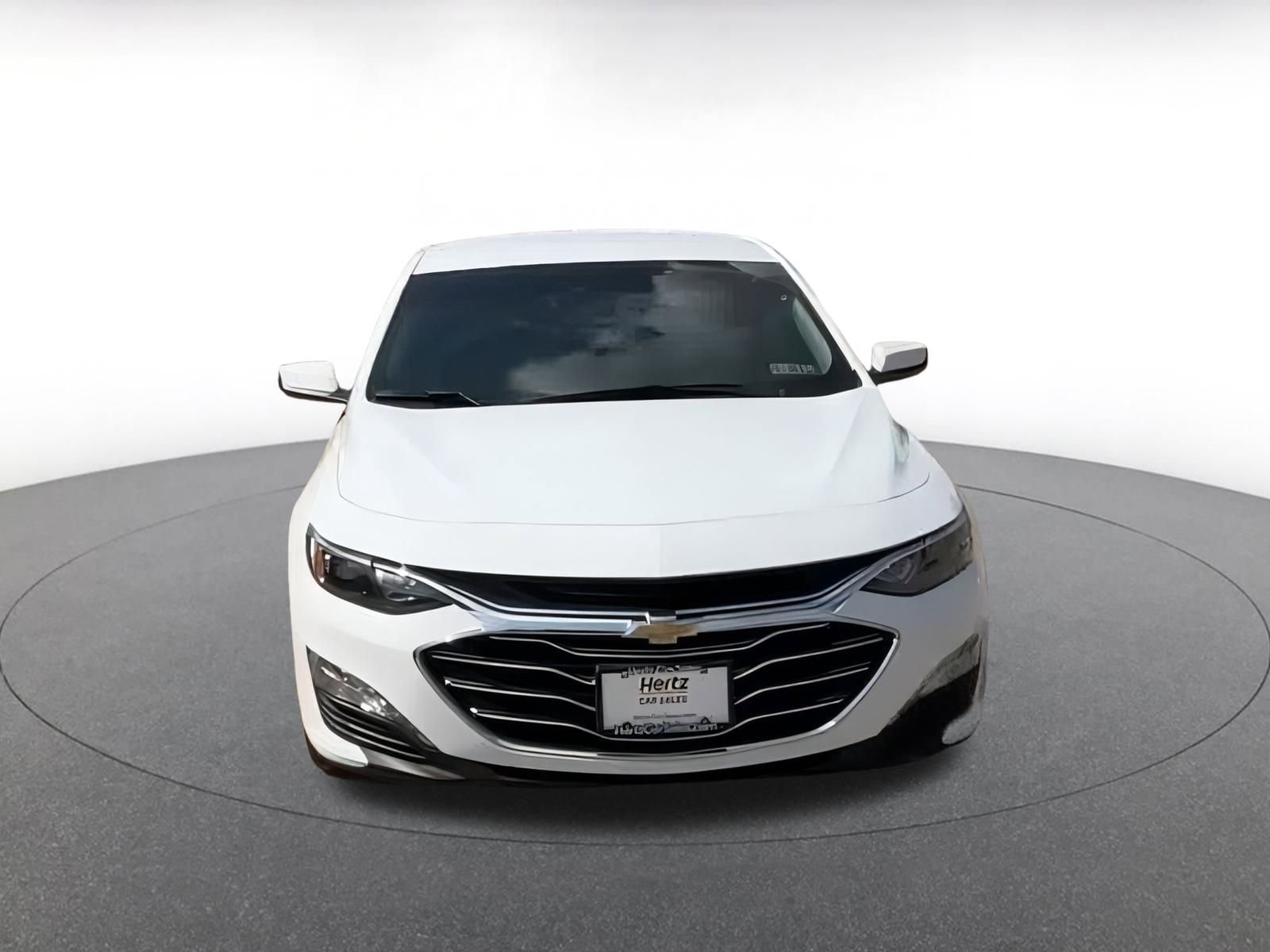 Thumbnail: 2024 Chevrolet Malibu - 4