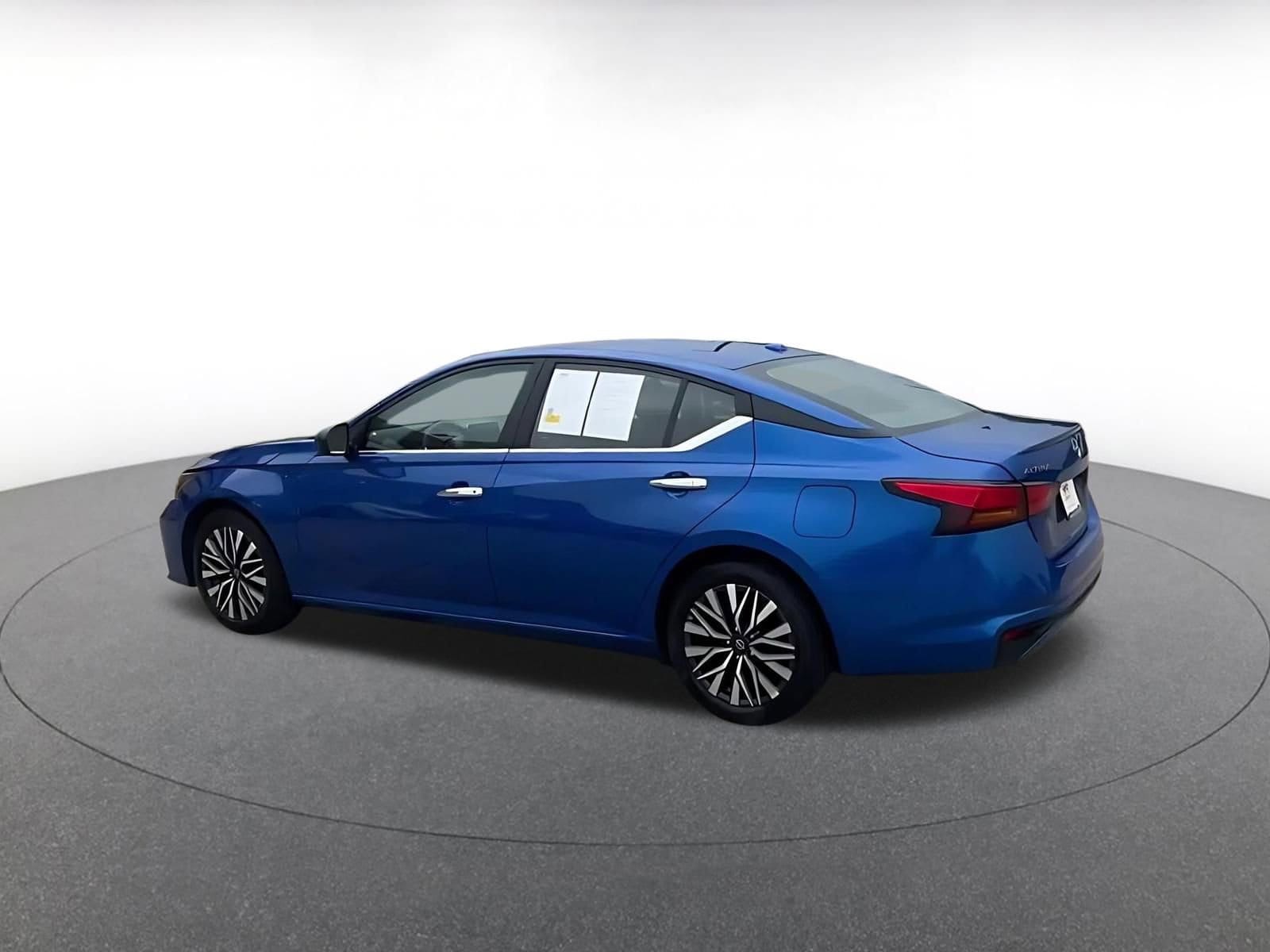 Thumbnail: 2025 Nissan Altima - 11
