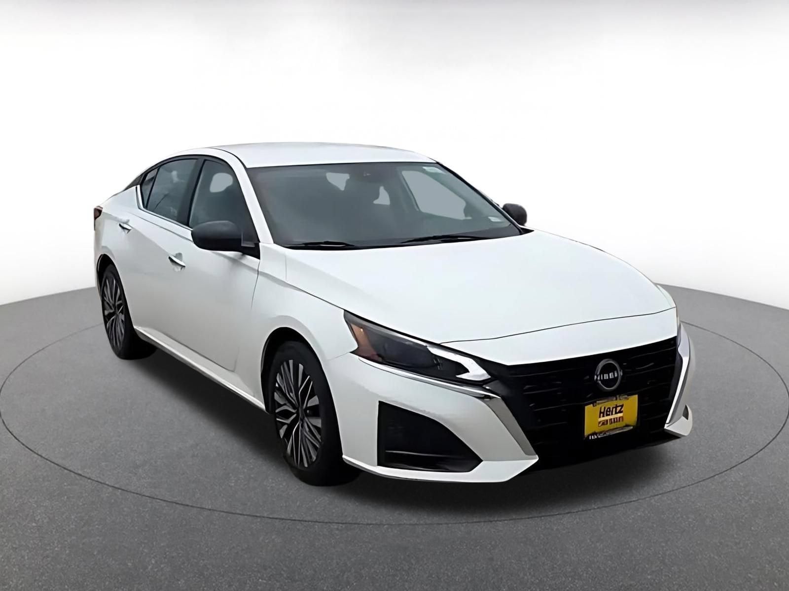 Thumbnail: 2025 Nissan Altima - 3