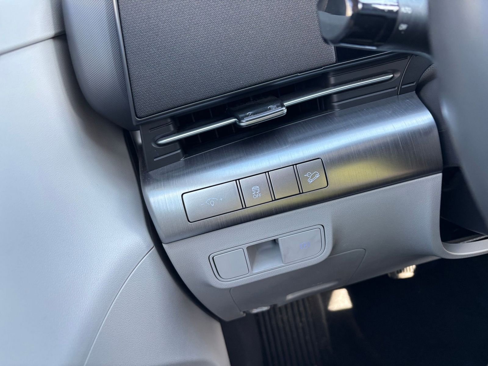 Thumbnail: 2025 Hyundai Kona - 35