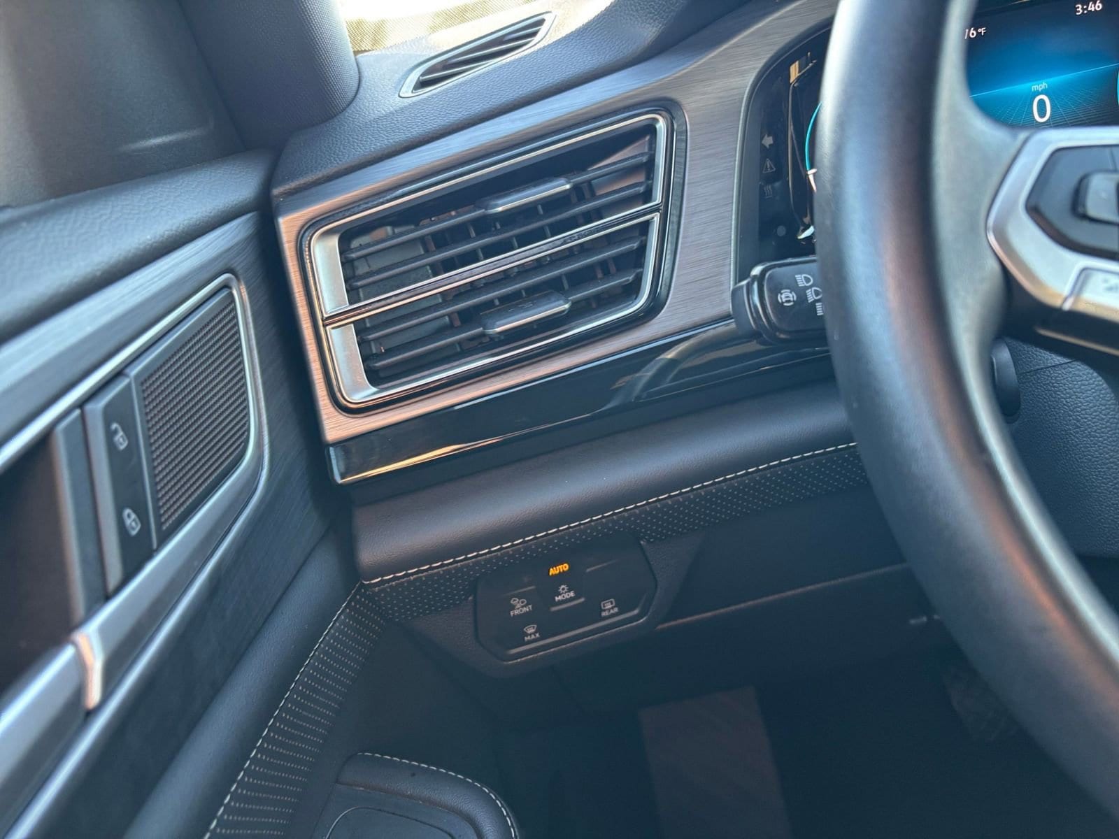 Thumbnail: 2025 Volkswagen Atlas - 35