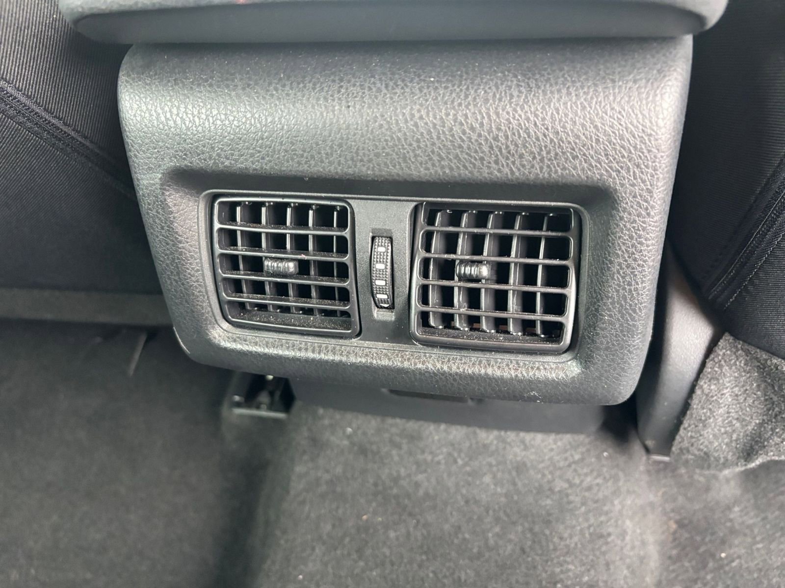 Thumbnail: 2025 Toyota Camry - 23