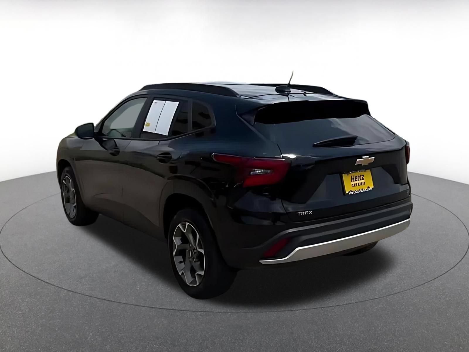 Thumbnail: 2025 Chevrolet Trax - 11