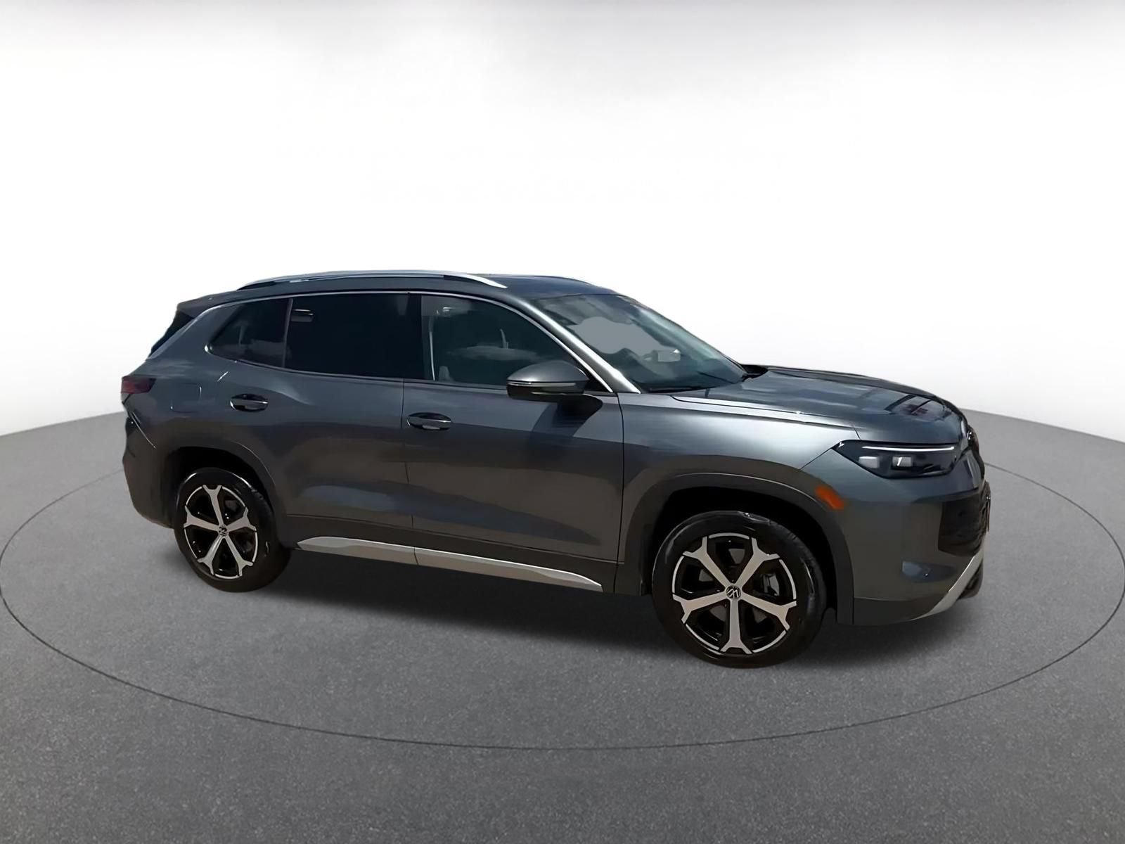Thumbnail: 2026 Volkswagen Tiguan - 2