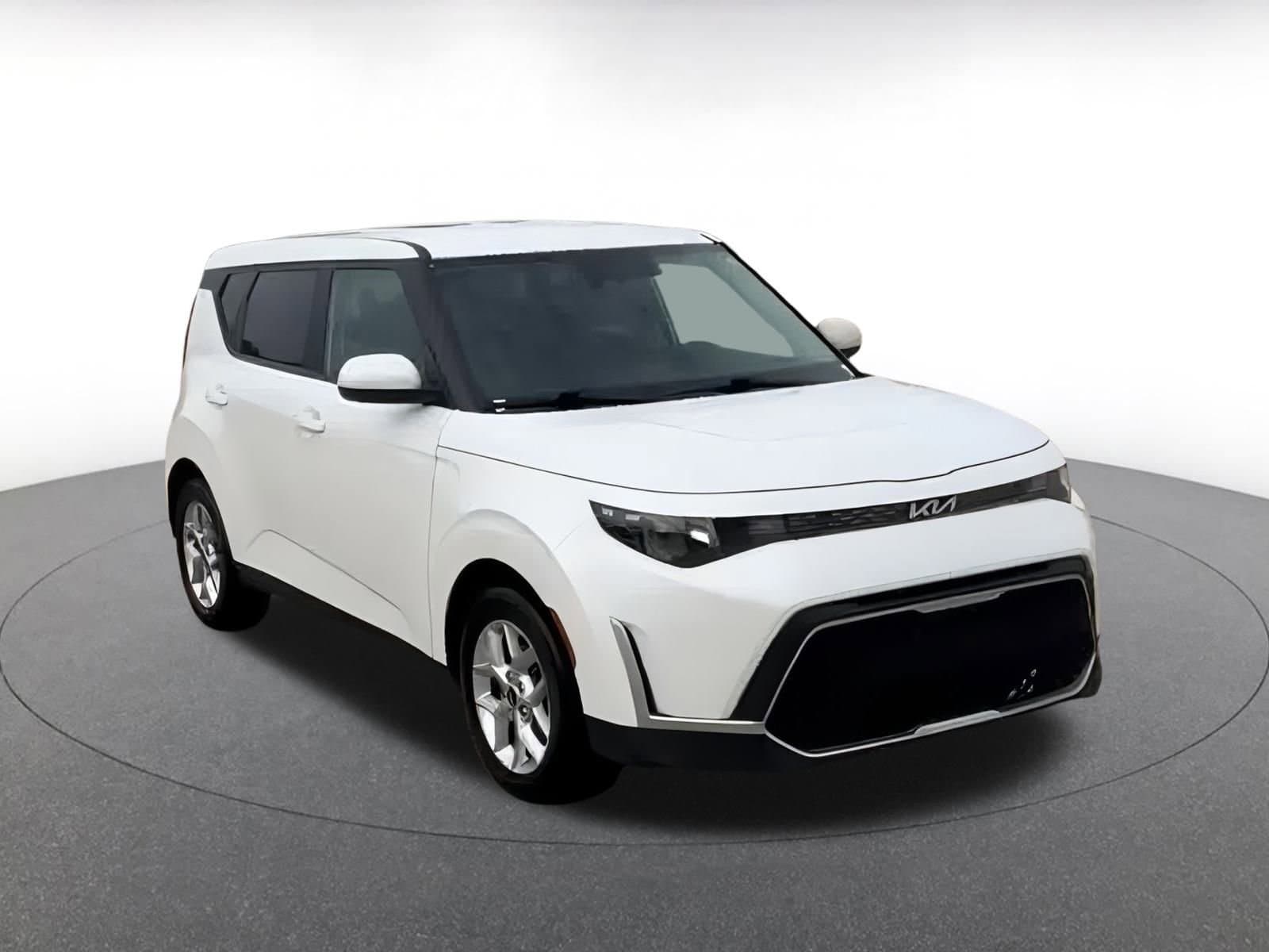 Thumbnail: 2023 Kia Soul - 2