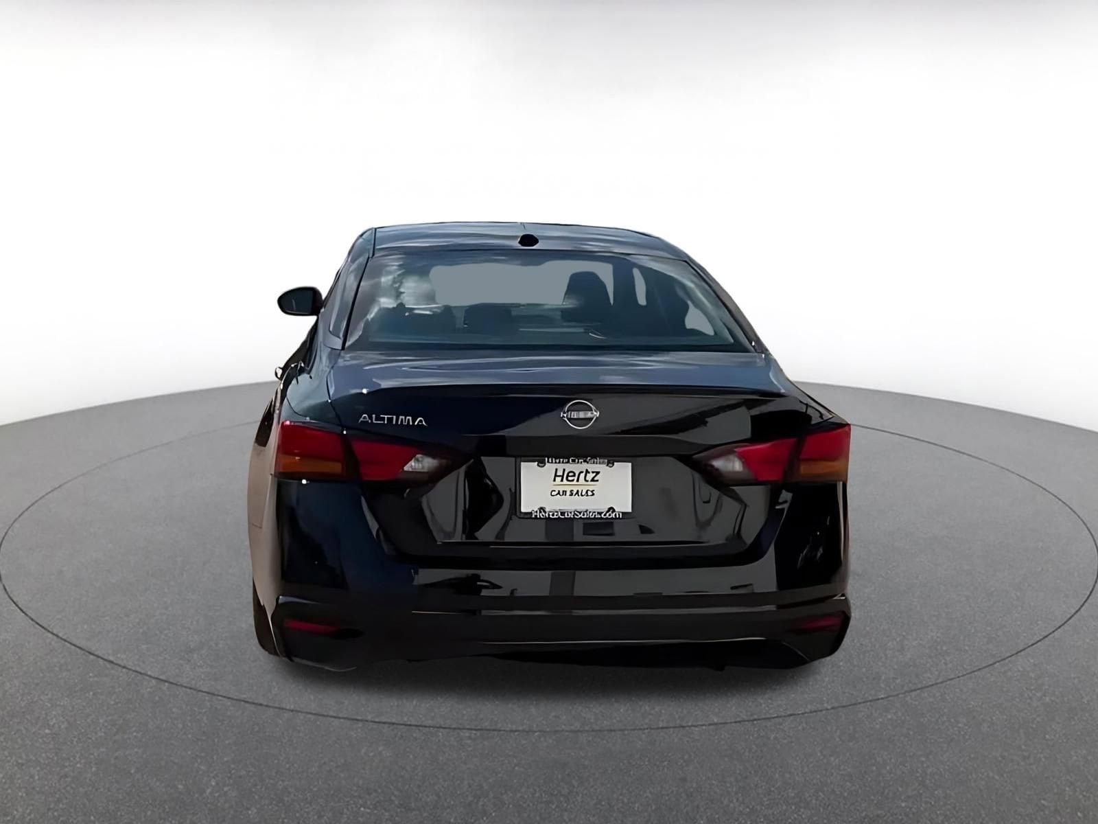 Thumbnail: 2025 Nissan Altima - 11