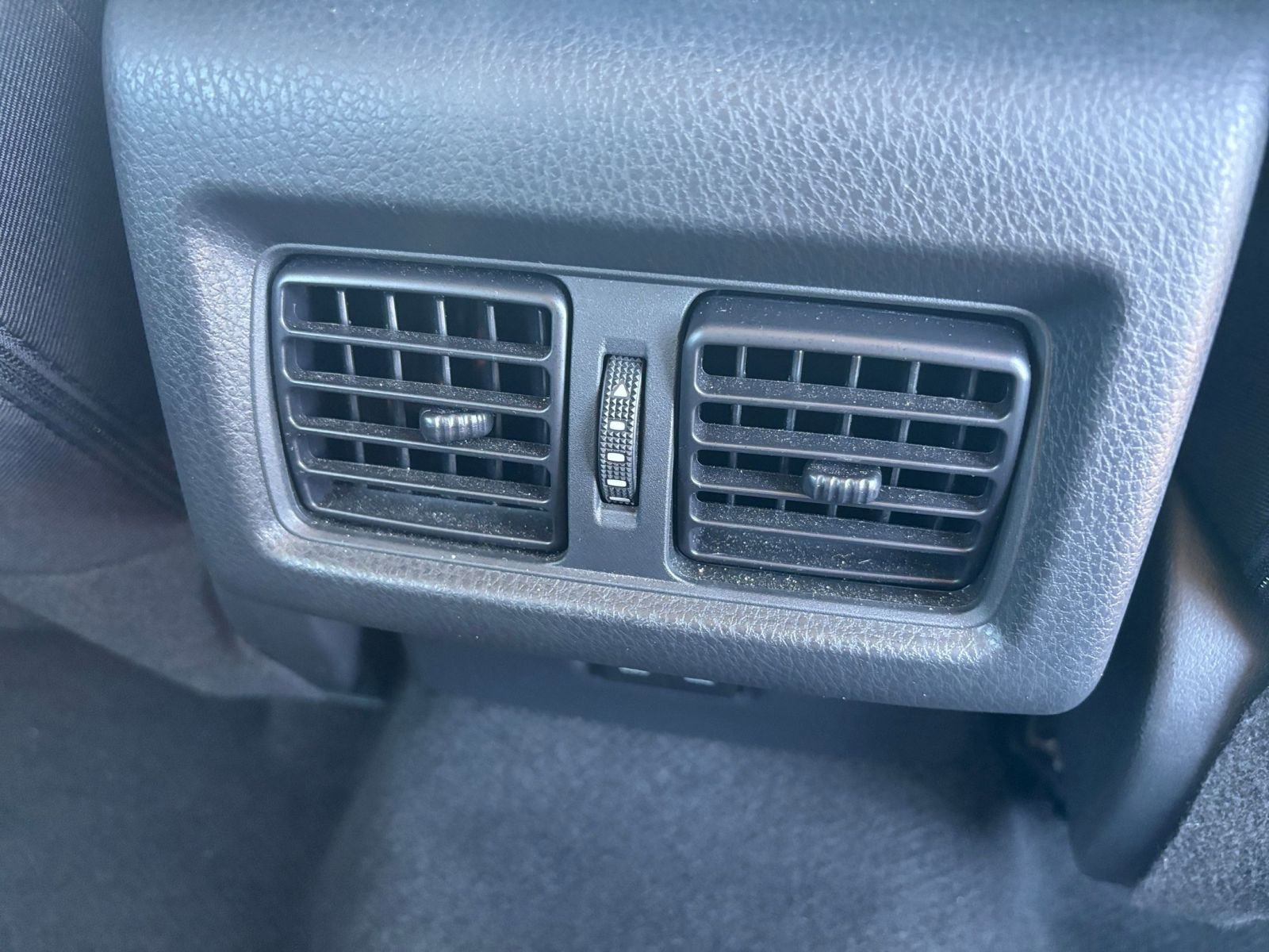 Thumbnail: 2025 Toyota Camry - 23