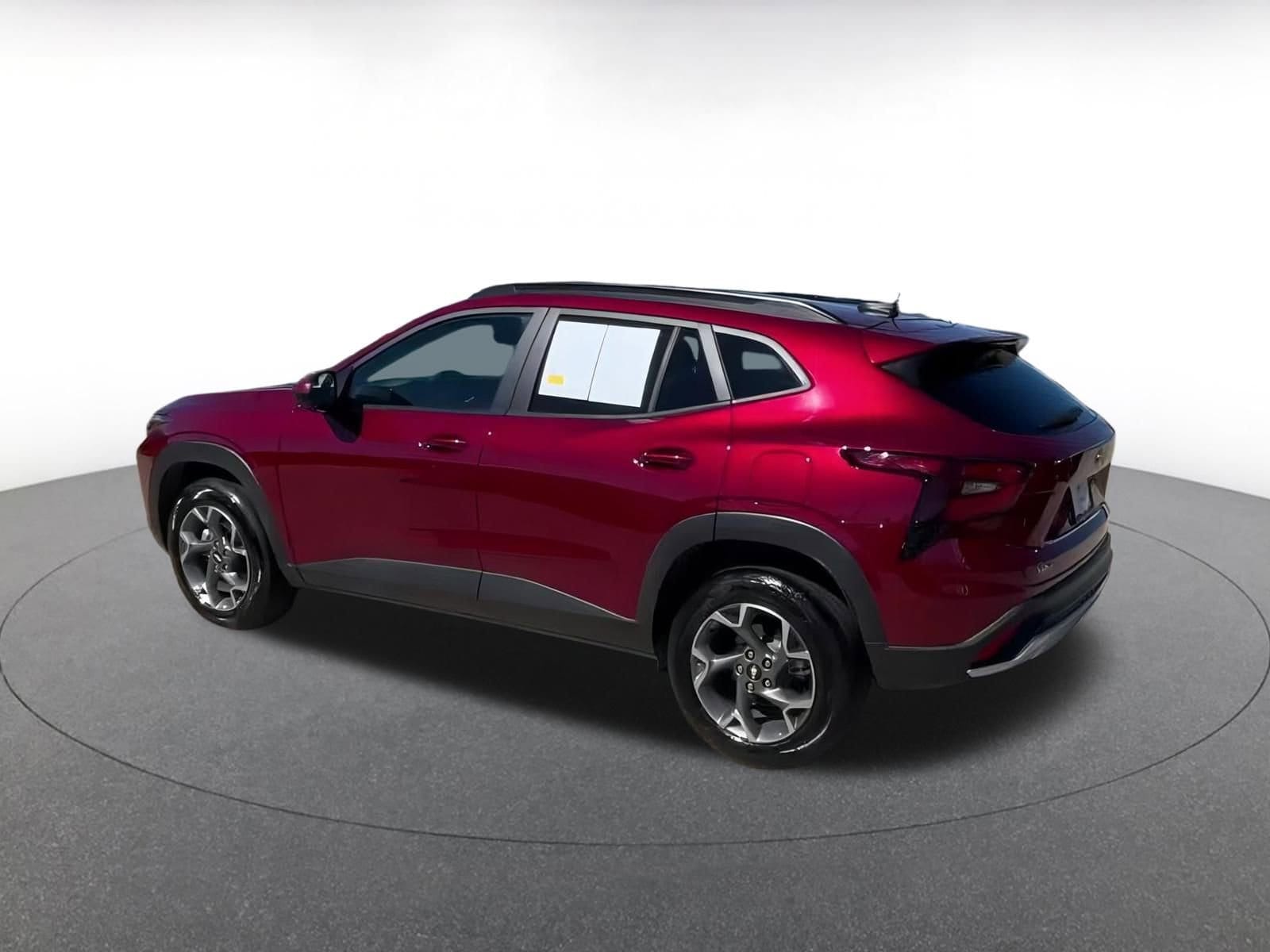 Thumbnail: 2025 Chevrolet Trax - 8