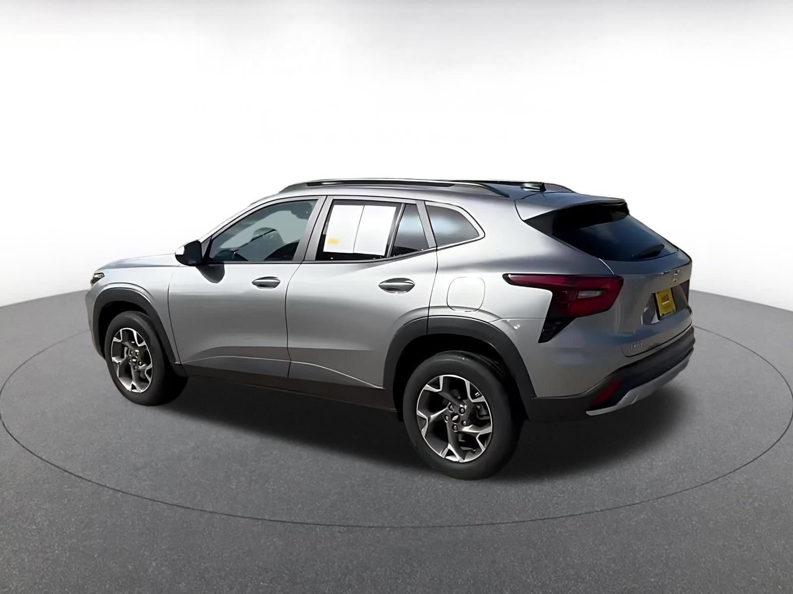 Thumbnail: 2025 Chevrolet Trax - 9