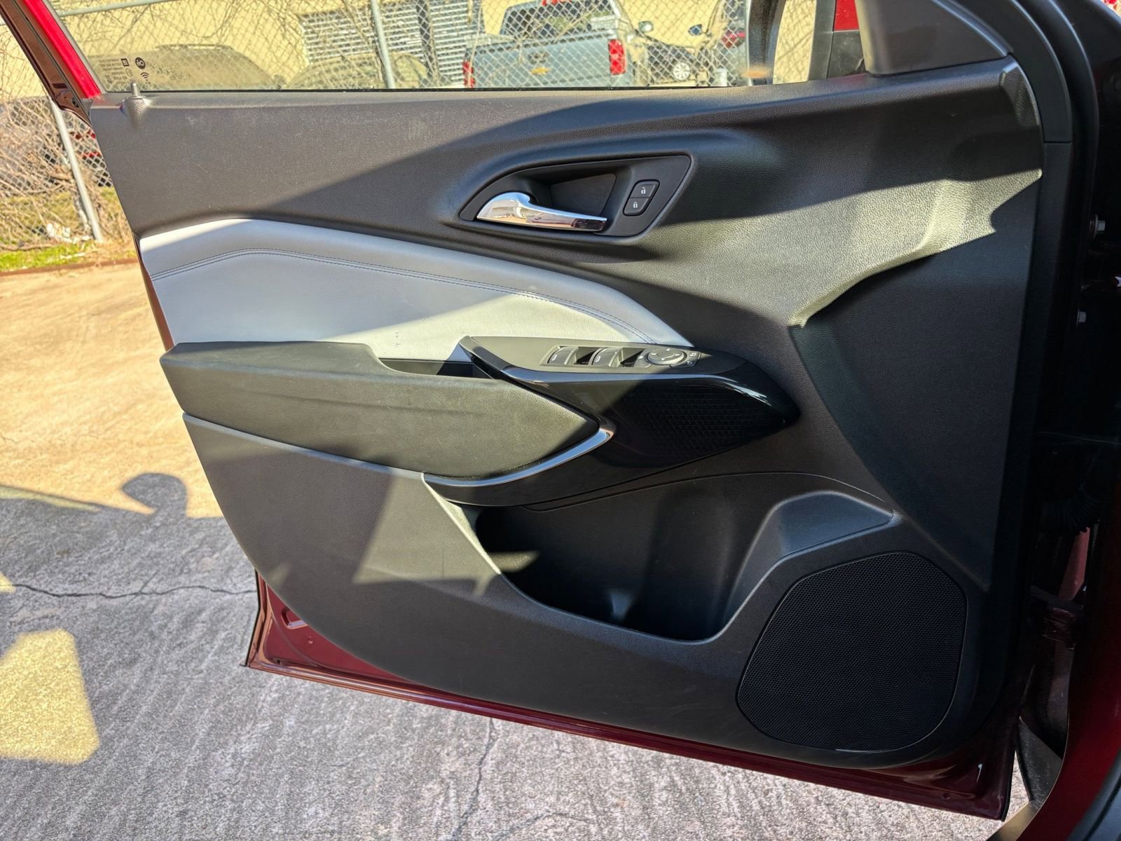 Thumbnail: 2025 Chevrolet Trax - 20