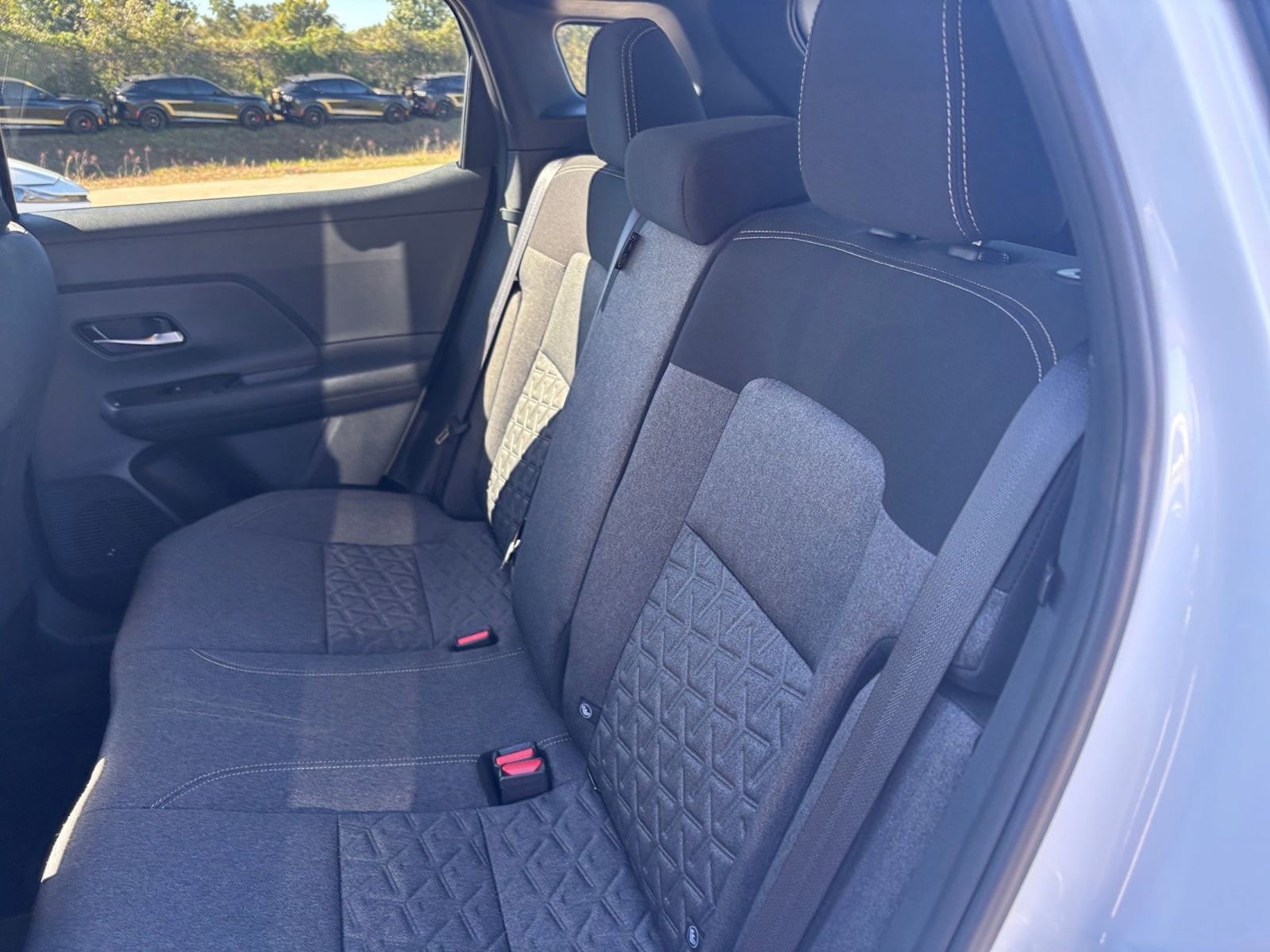 Thumbnail: 2025 Nissan Kicks - 23