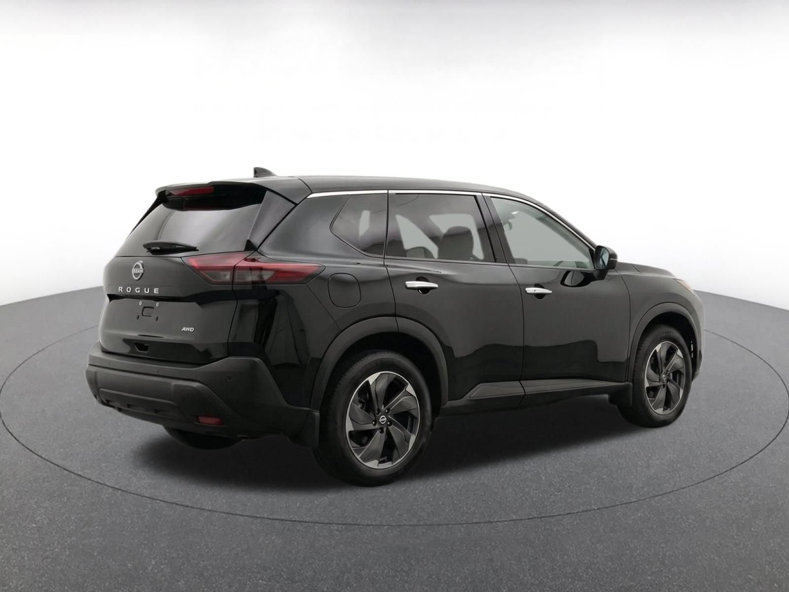 Thumbnail: 2025 Nissan Rogue - 7