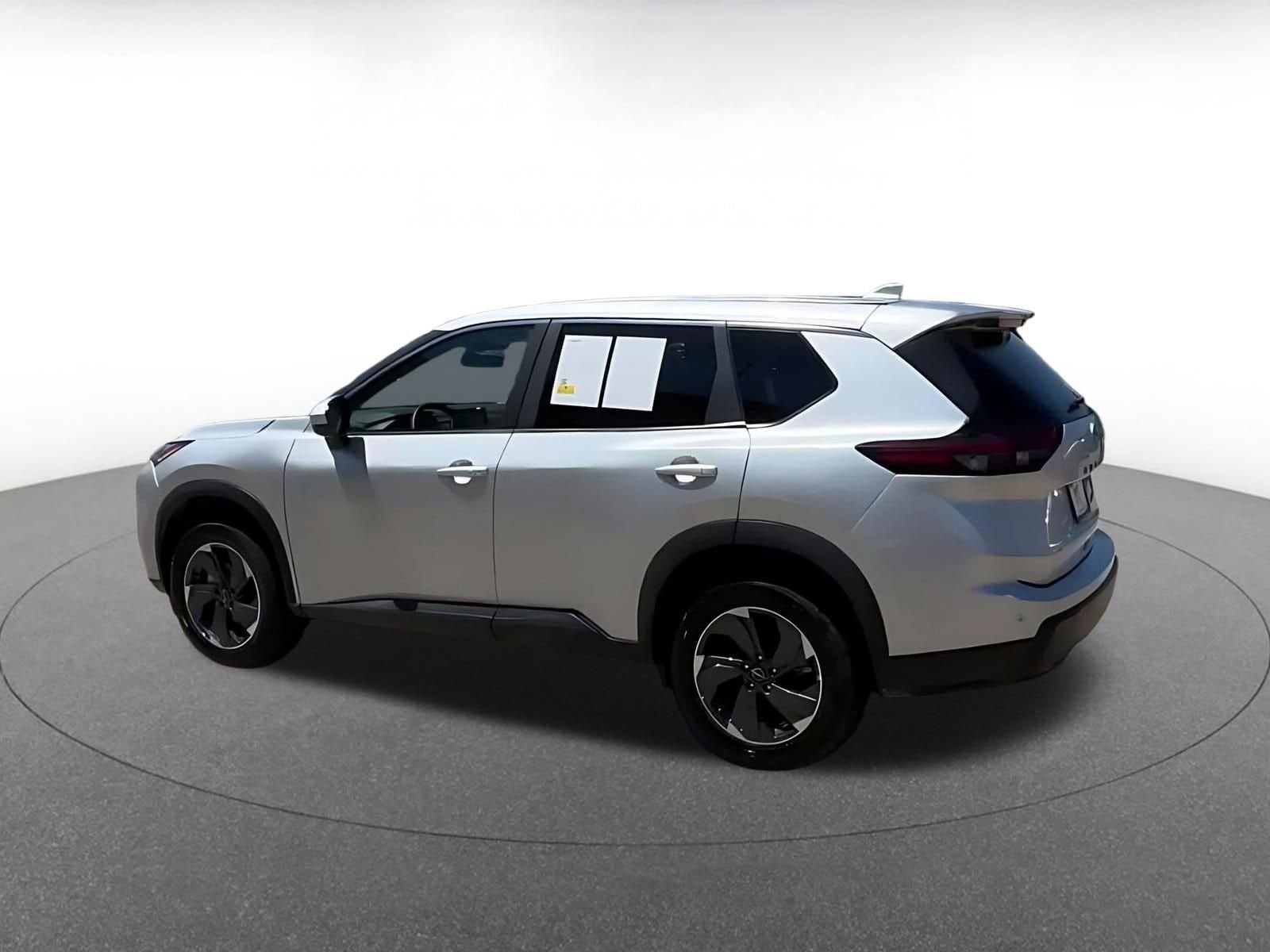 Thumbnail: 2025 Nissan Rogue - 10