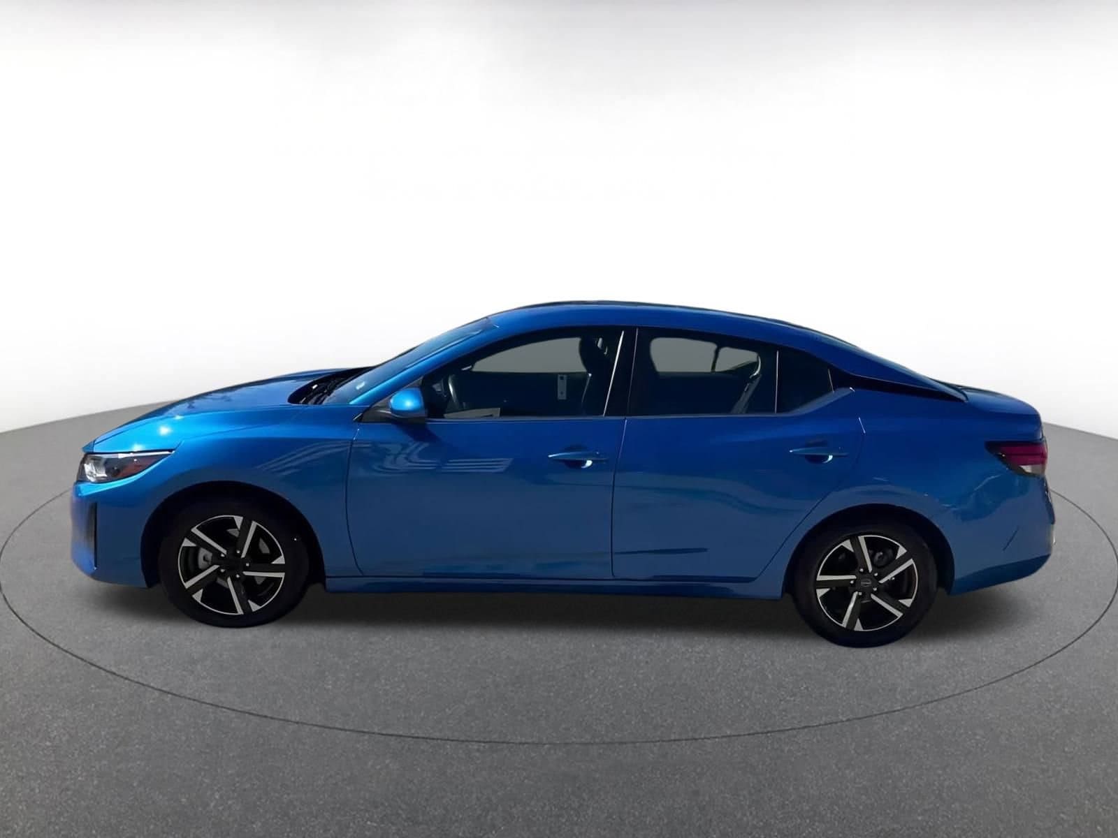 Thumbnail: 2025 Nissan Sentra - 9