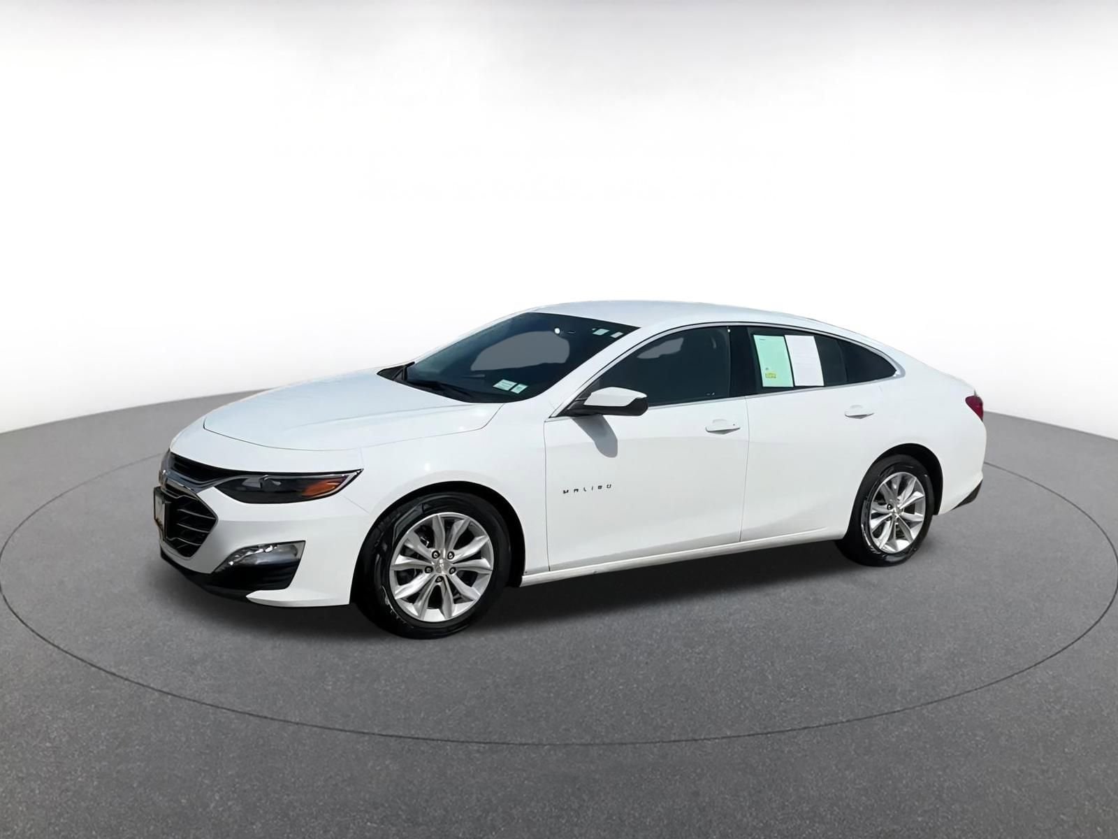 Thumbnail: 2024 Chevrolet Malibu - 6