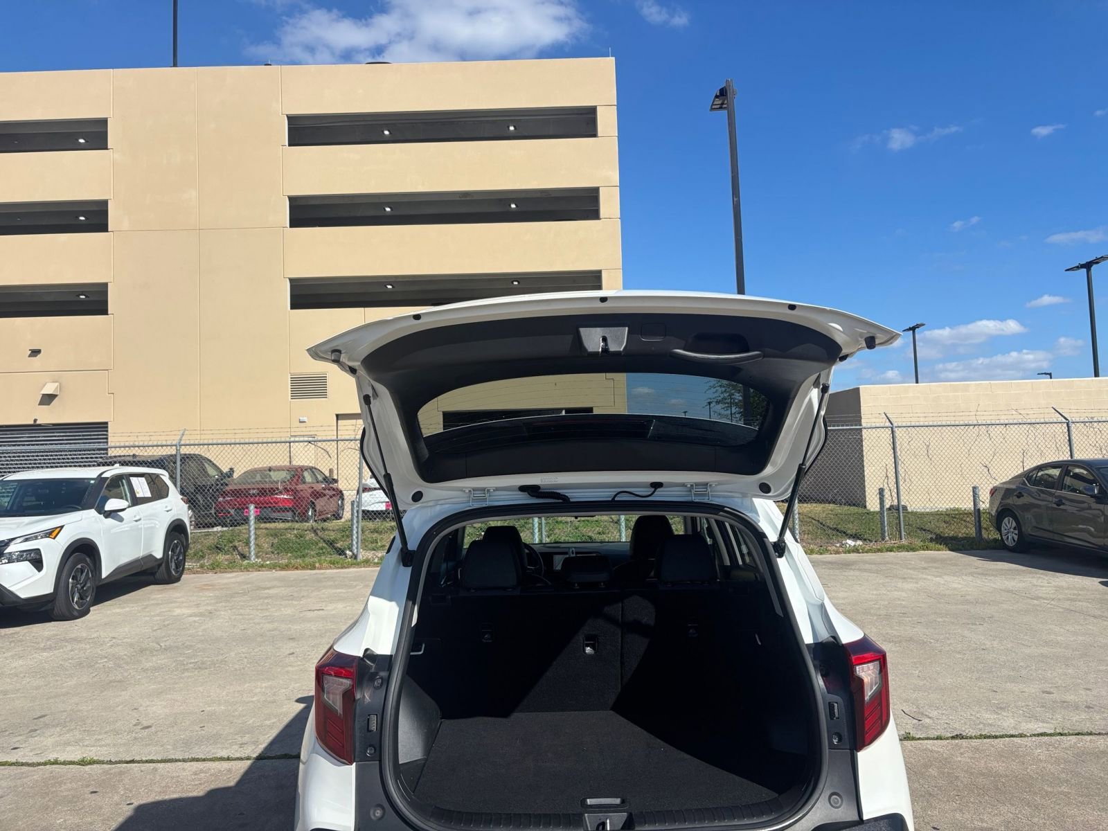 Thumbnail: 2025 Kia Seltos - 30