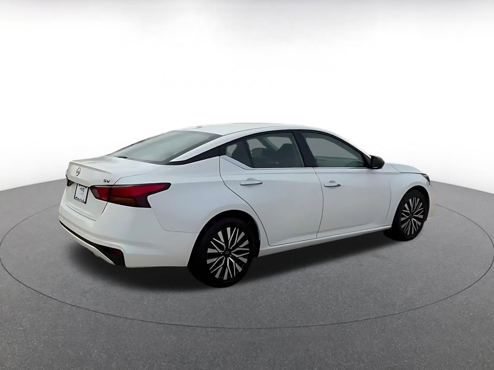 Thumbnail: 2024 Nissan Altima - 15