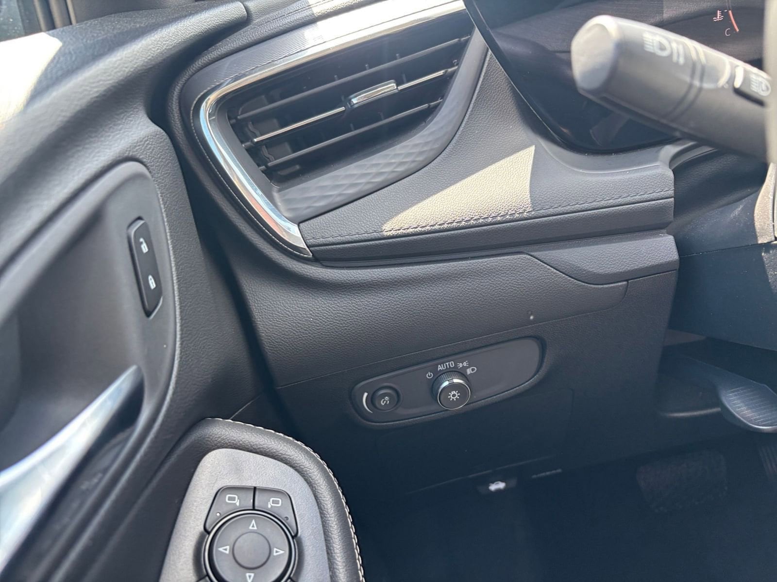 Thumbnail: 2025 Buick Encore GX - 33