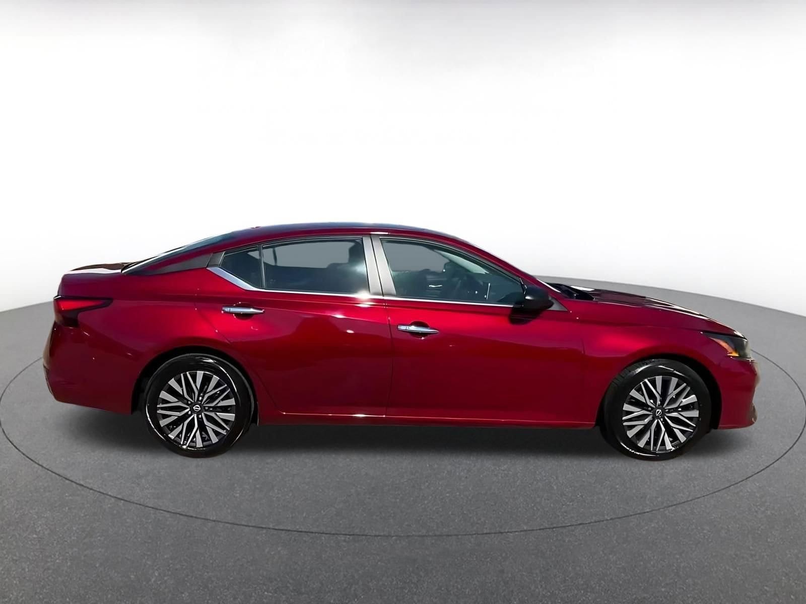 Thumbnail: 2025 Nissan Altima - 15