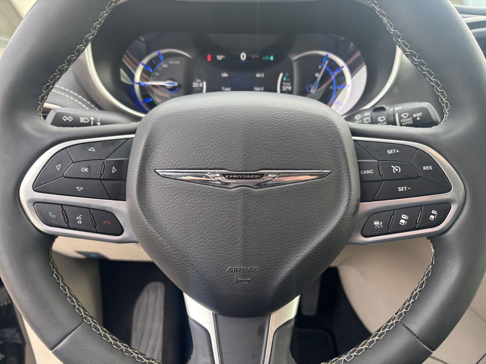 Thumbnail: 2023 Chrysler Pacifica - 29