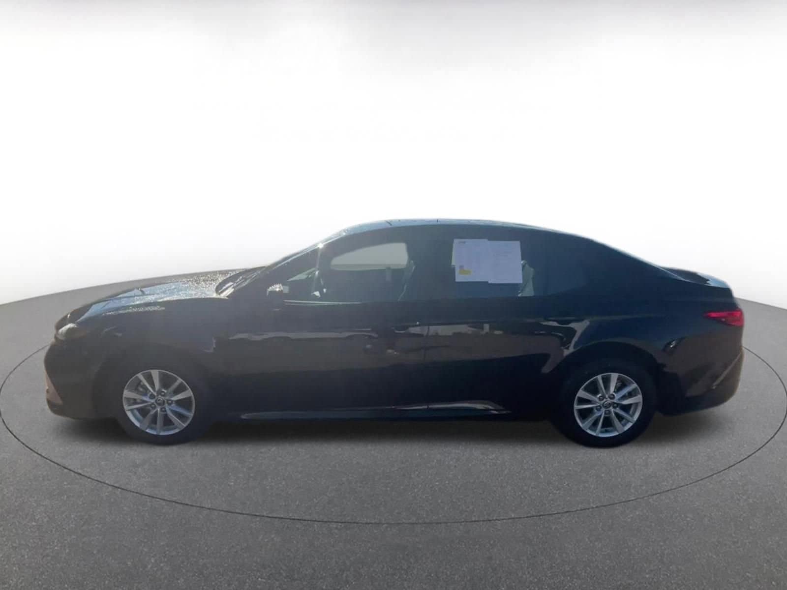 Thumbnail: 2025 Toyota Camry - 9