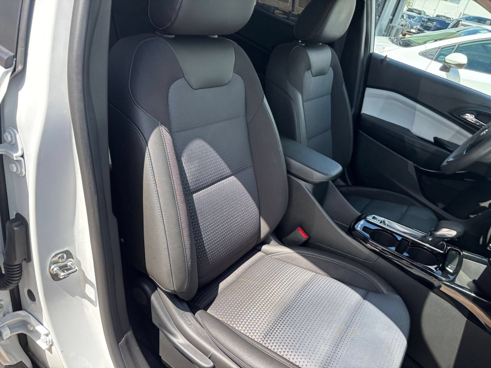 Thumbnail: 2025 Chevrolet Trax - 35