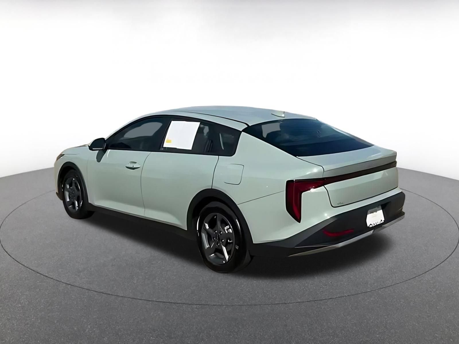 Thumbnail: 2025 Kia K4 - 9