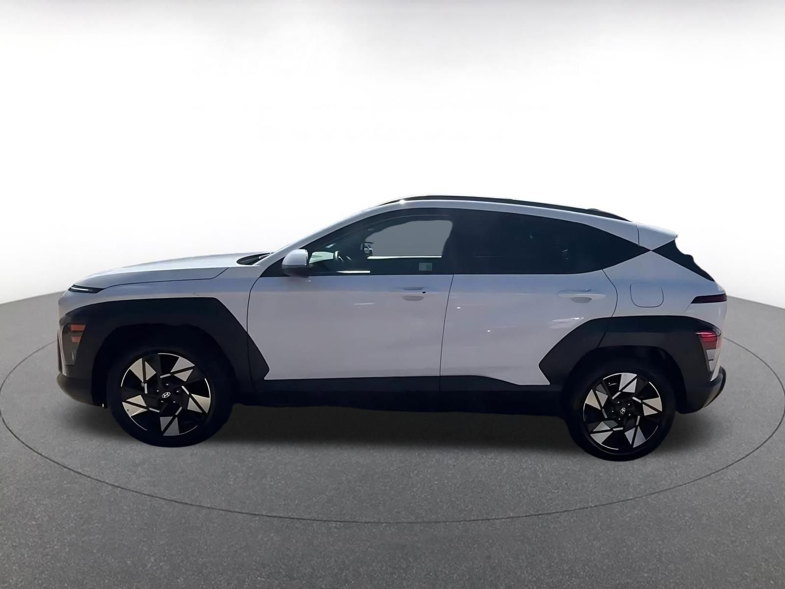 Thumbnail: 2025 Chevrolet Trax - 9