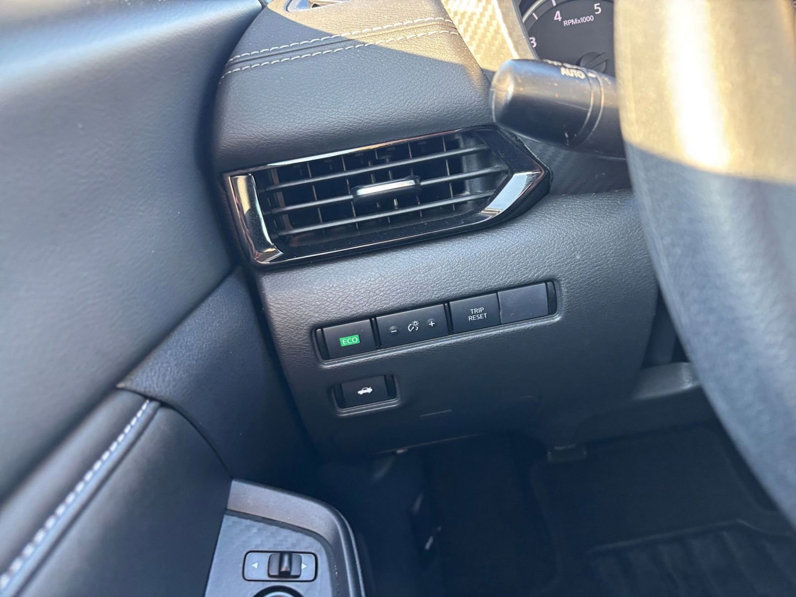 Thumbnail: 2025 Nissan Sentra - 32