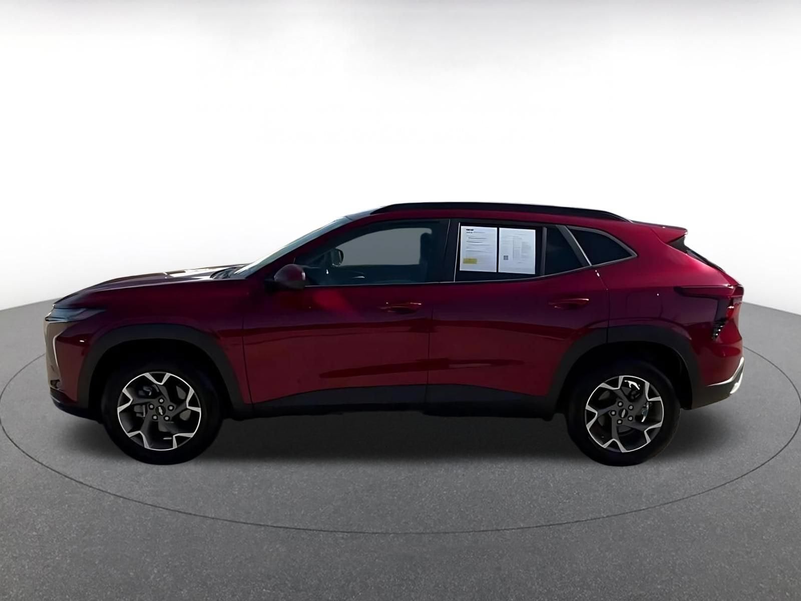 Thumbnail: 2025 Chevrolet Trax - 4