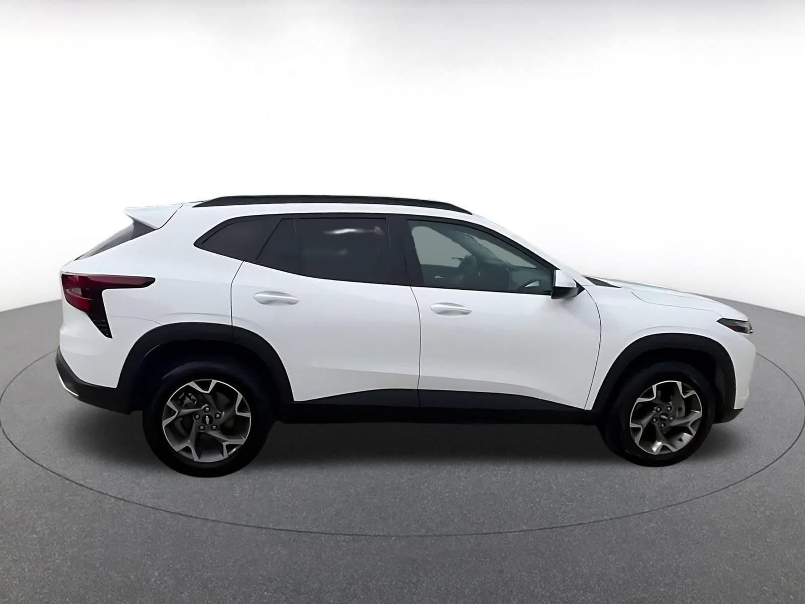 Thumbnail: 2025 Chevrolet Trax - 14