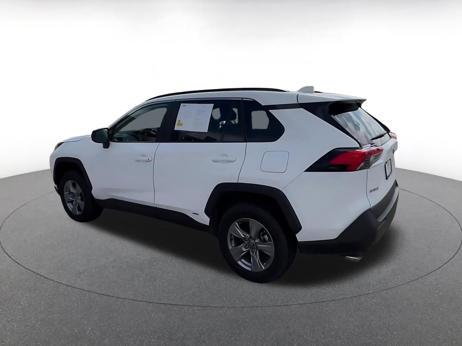 Thumbnail: 2025 Toyota RAV4 - 10