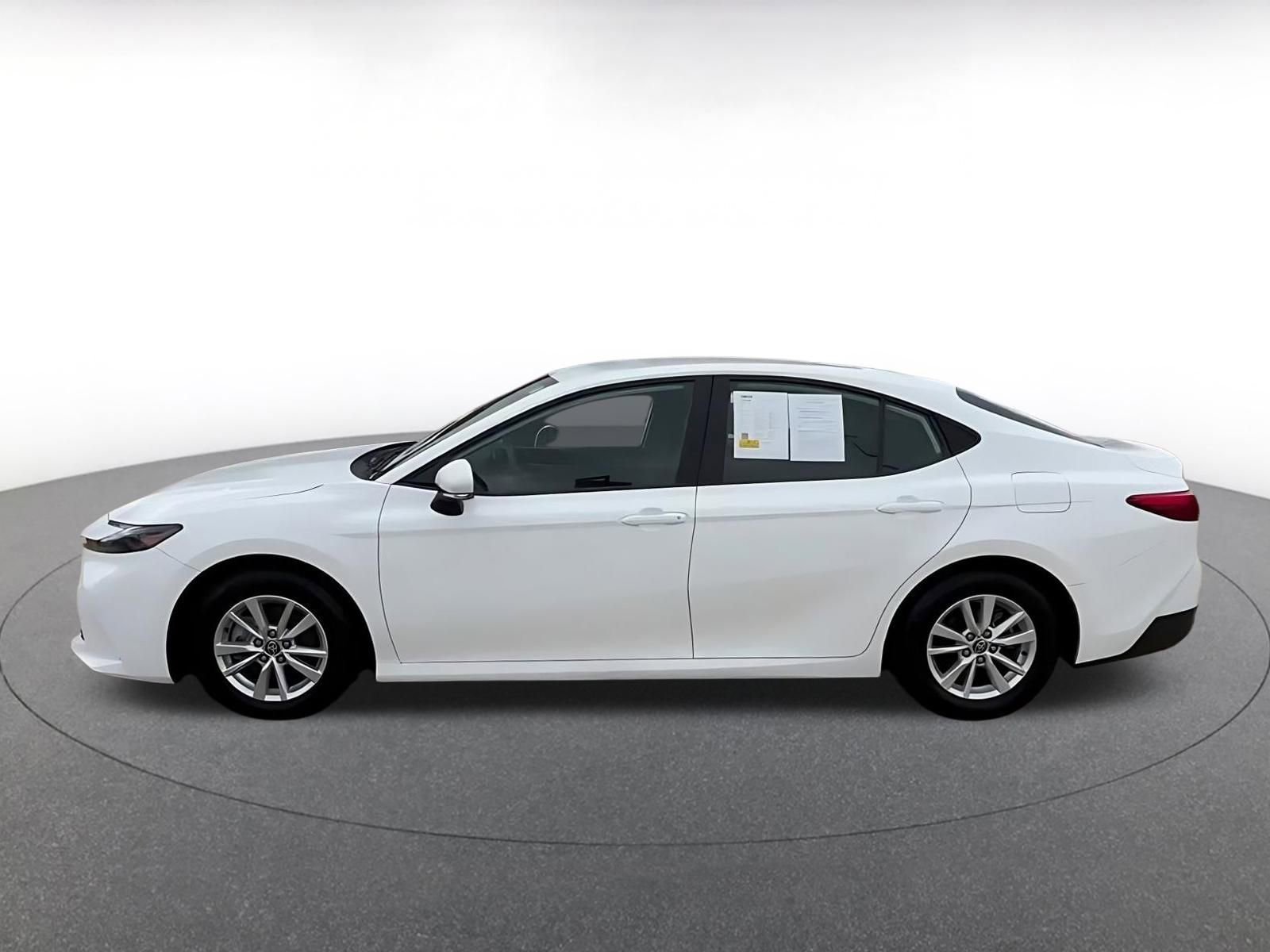 Thumbnail: 2025 Toyota Camry - 10