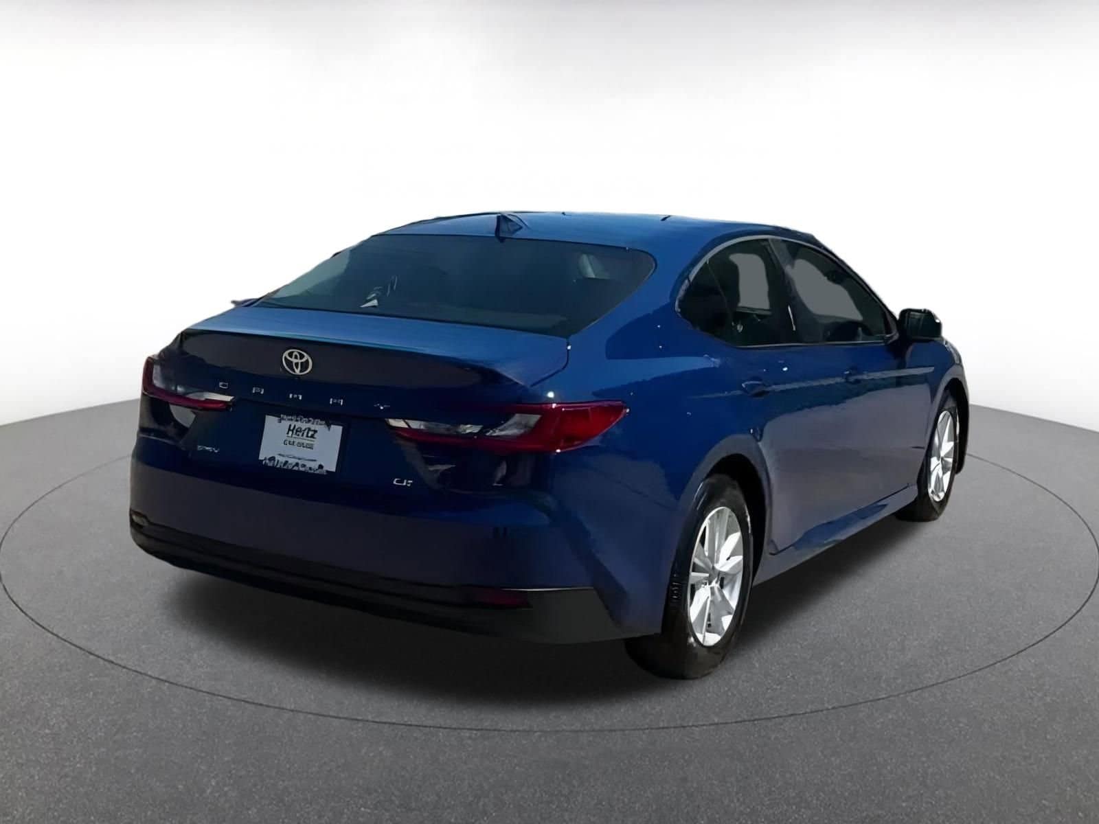 2025 Toyota Camry LE 10