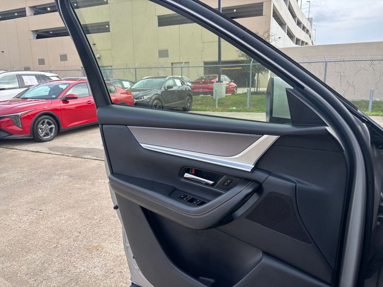 Thumbnail: 2025 Mazda CX-90 - 20