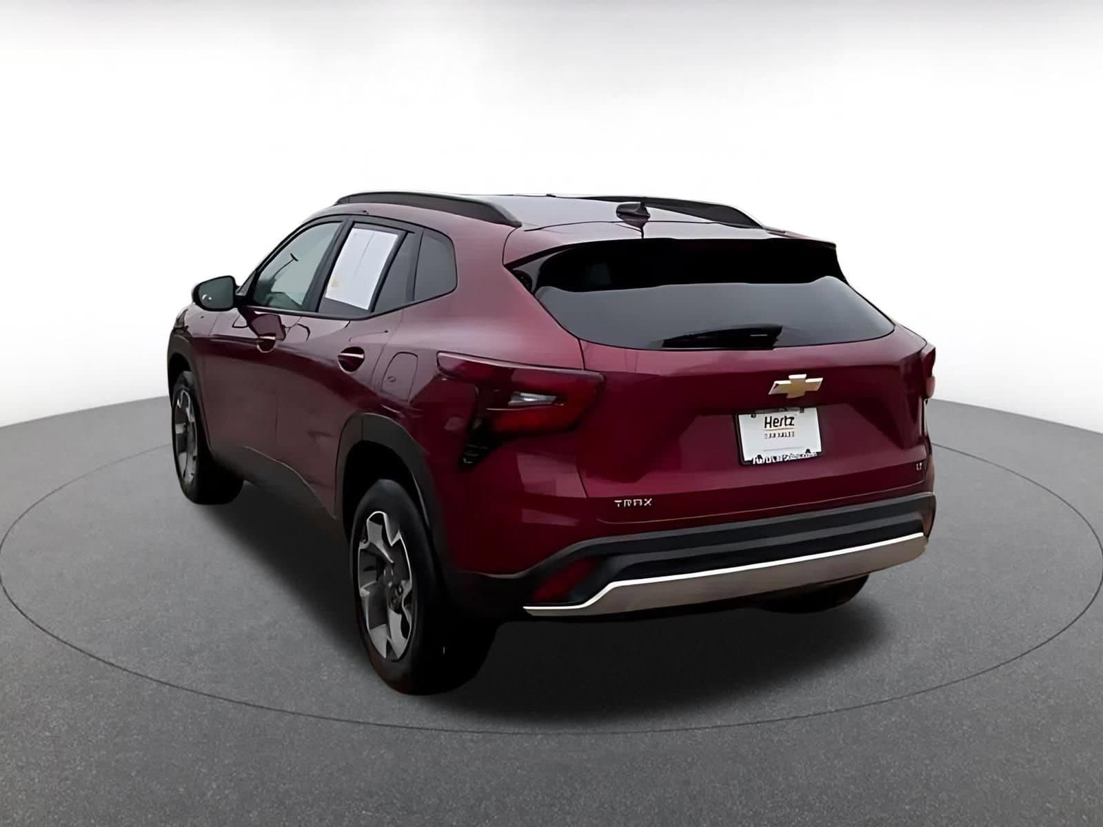 Thumbnail: 2025 Chevrolet Trax - 10