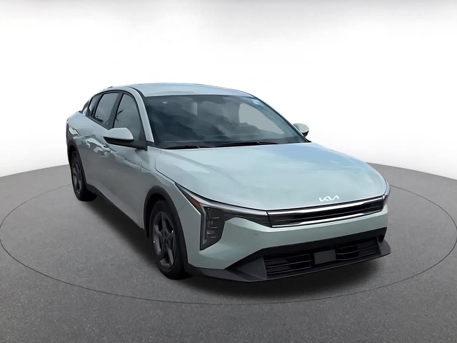 Thumbnail: 2025 Kia K4 - 3