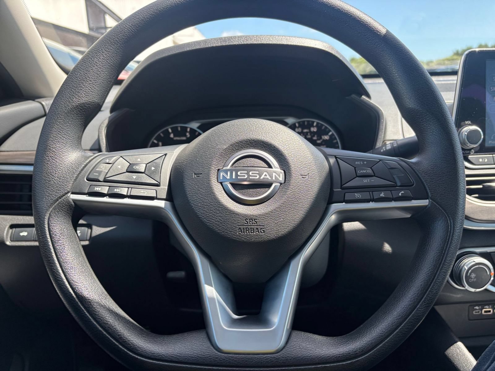 Thumbnail: 2025 Nissan Altima - 28