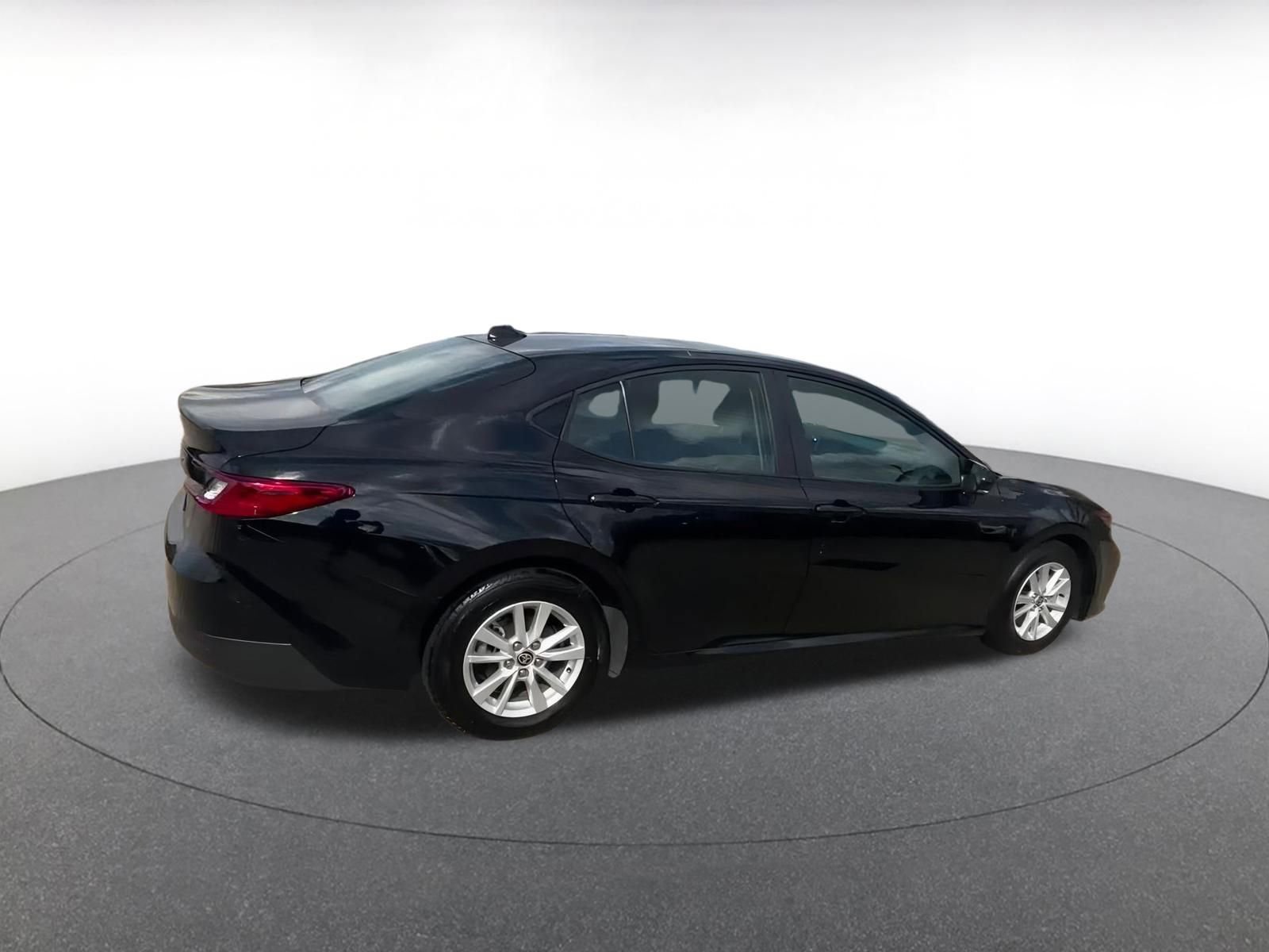 Thumbnail: 2025 Toyota Camry - 15