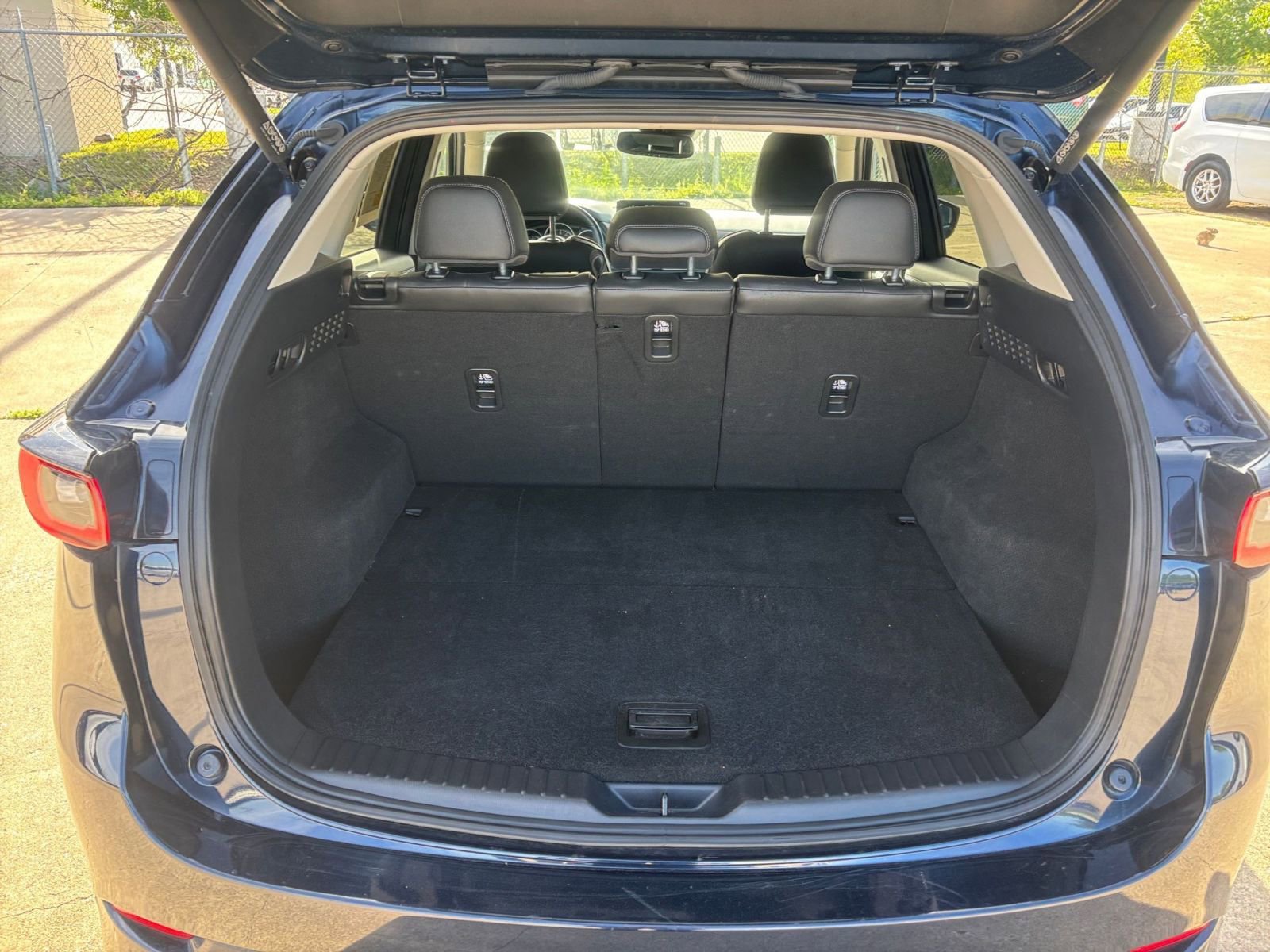 Thumbnail: 2025 Mazda CX-5 - 33