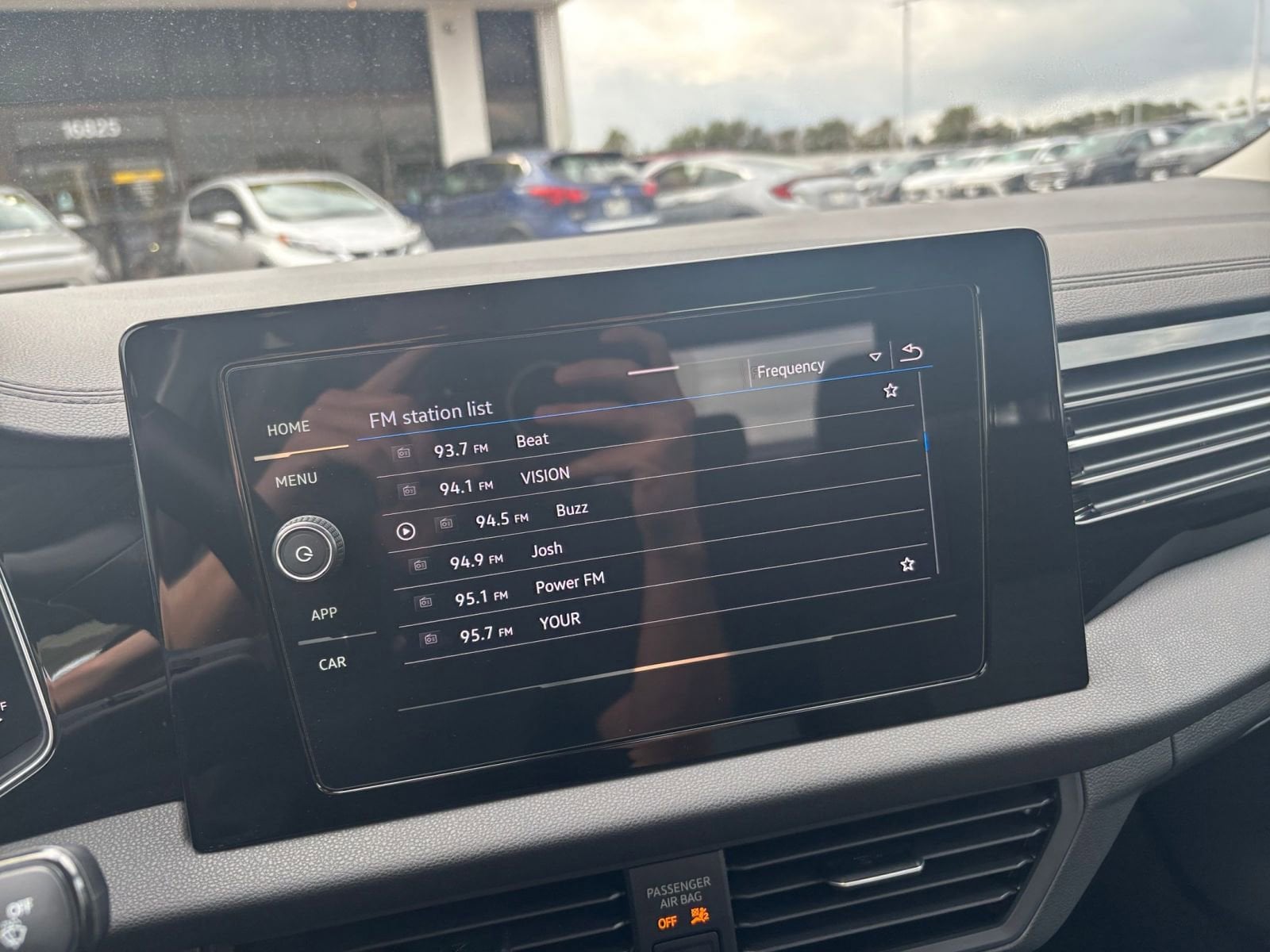 Thumbnail: 2025 Volkswagen Jetta - 21