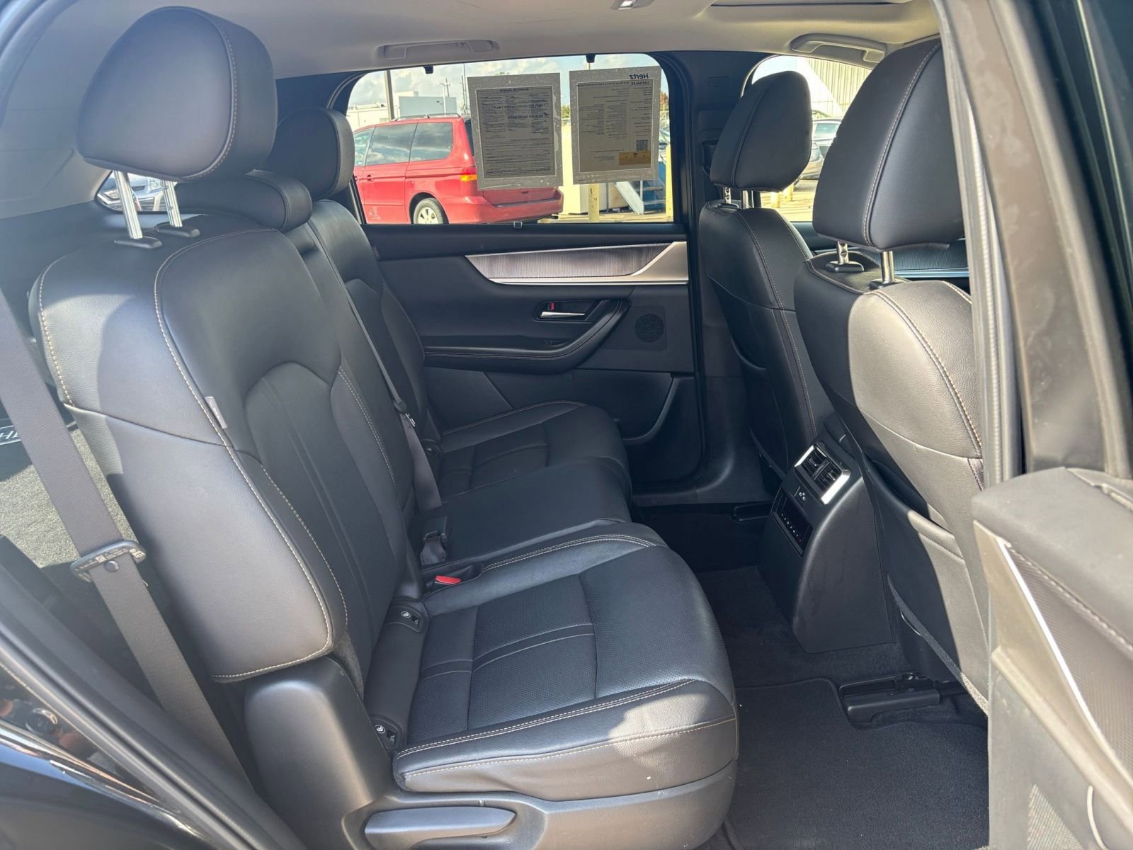 Thumbnail: 2025 Mazda CX-70 - 27