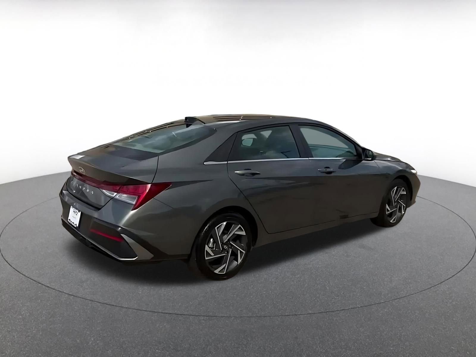 Thumbnail: 2025 Hyundai Elantra - 15